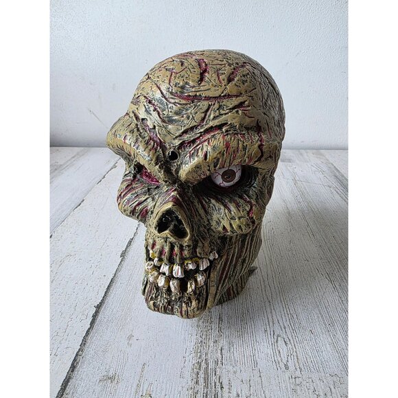 Vintage skull Halloween prop as is the course zombie life-size lifelike scary no - Picture 1 of 7